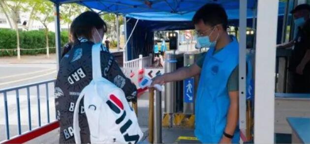 東信智能新生報(bào)到身份自助核驗(yàn)解決方案 東信智能新生報(bào)到身份自助核驗(yàn)解決方案